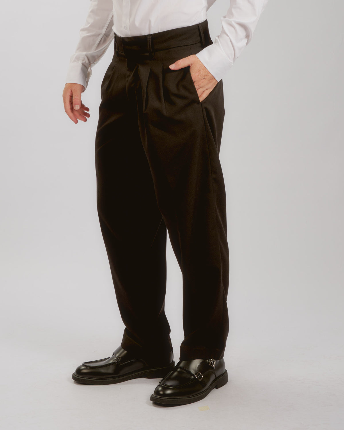 SUIT MONOCROME DOPPIO PETTO-thumbmail-7