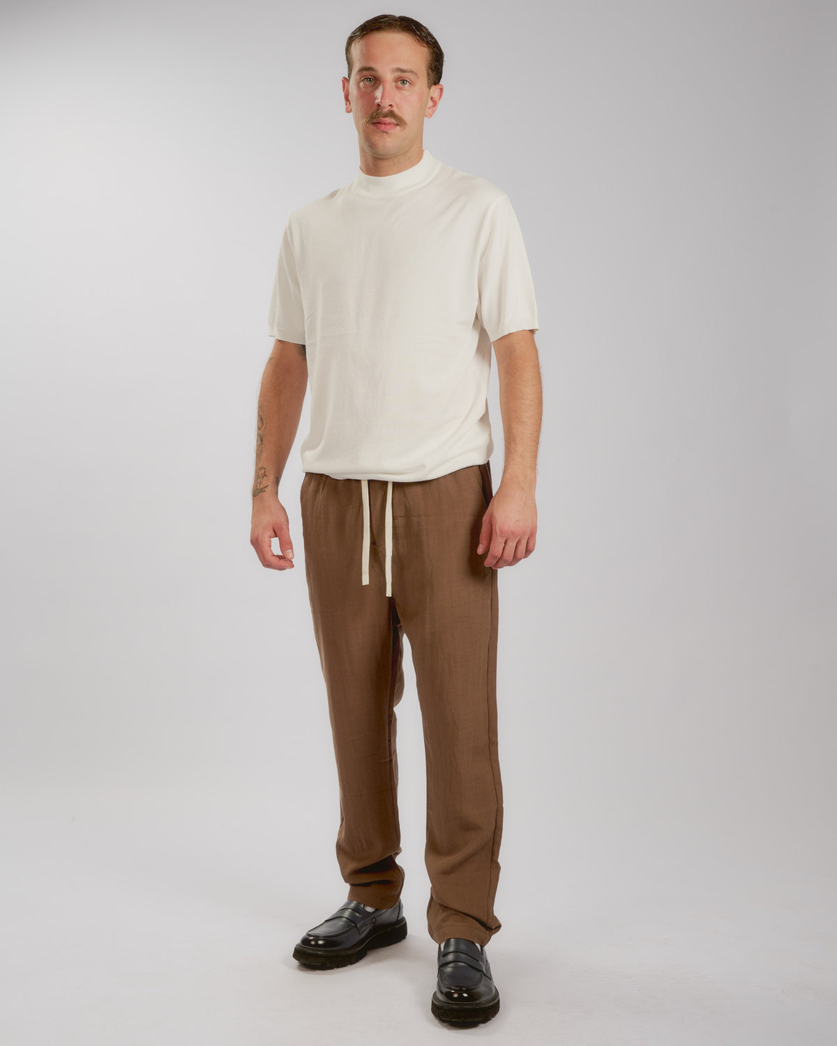 RELAXED FIT IN LINO-thumbmail-4